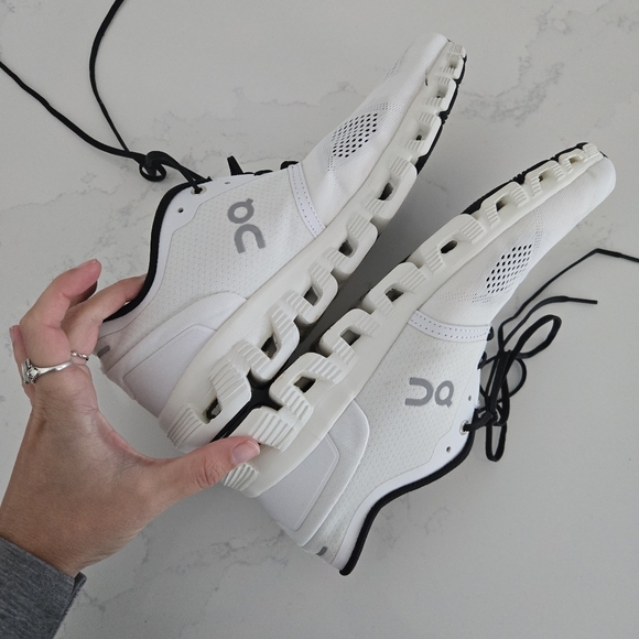 On Cloud X Athletic Running Shoe Men's Size 11 White Black - Picture 7 of 10